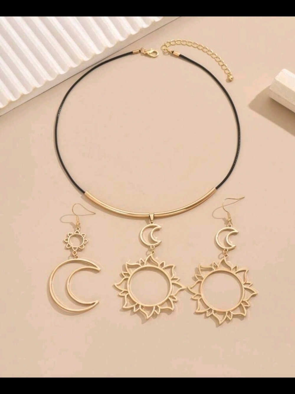 Gold Sun Crescent Pendant Necklace Earring Set Women Jewelry - Picture 2 of 4
